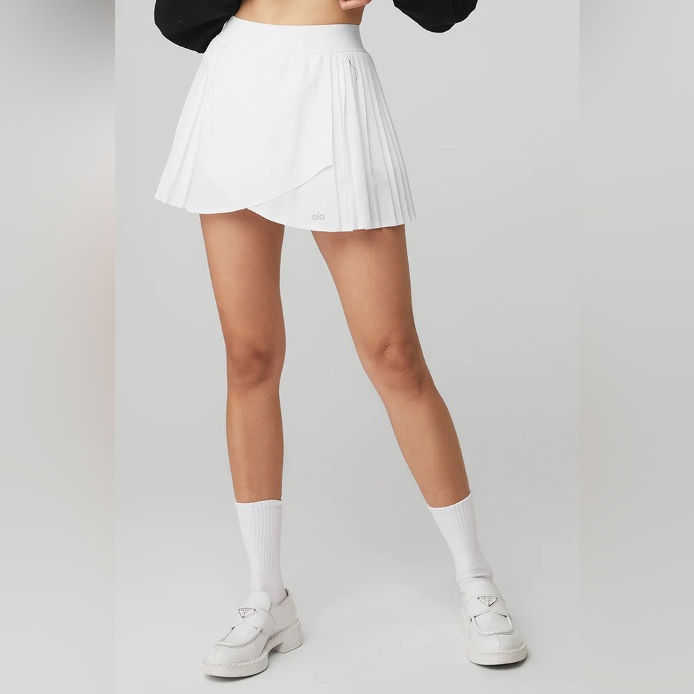 Alo Yoga Aces Tennis Skirt, Size M, Ivory, NWT